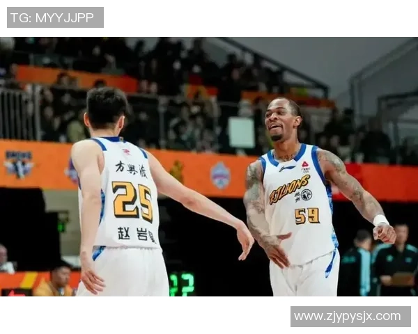 CBA精彩对决2月5日辽宁队迎战四川队全力争胜展现实力 CBA精彩对决2月5日辽宁队迎战四川队全力争胜展现实力